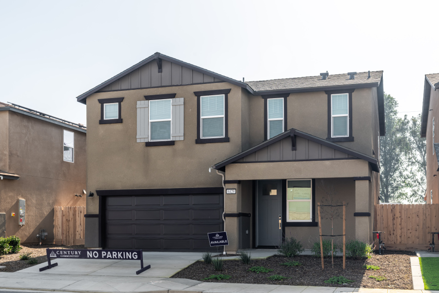 0048 6429 W Austin Way