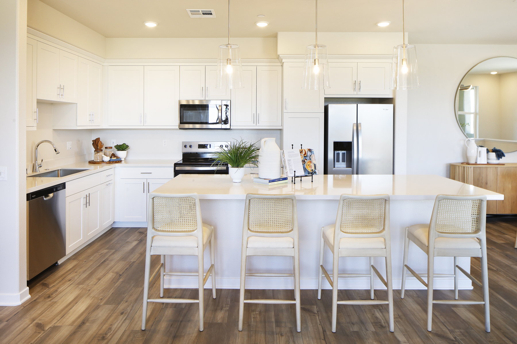 2306 36139 Jaden Avenue