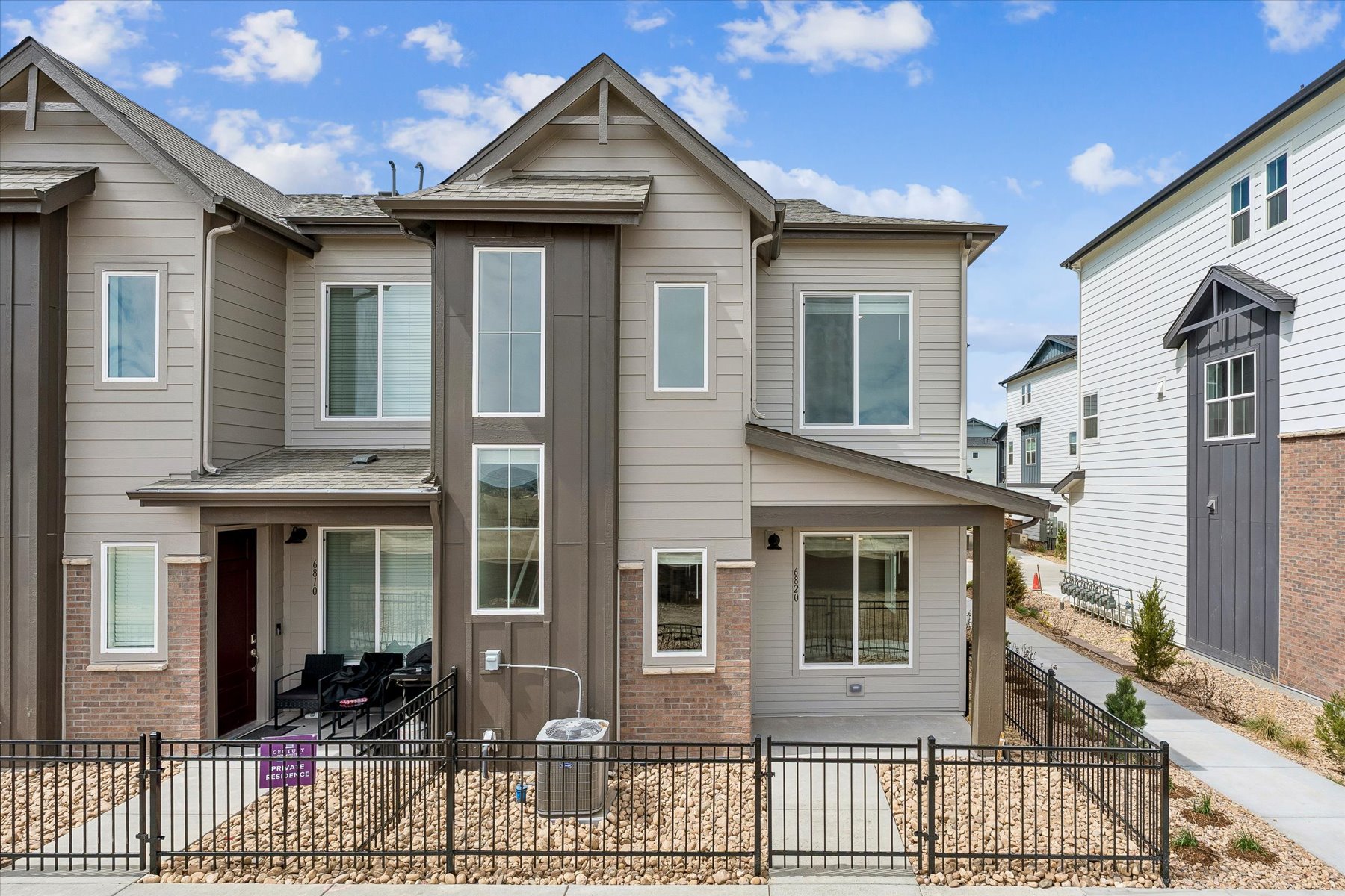 0171A 6820 Merseyside Lane